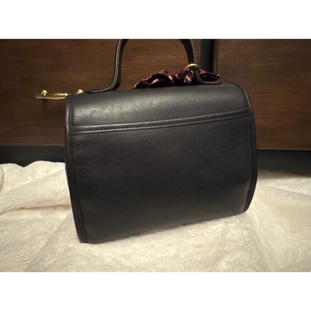 Rare Vintage Coach Manor Bag Navy Gorgeous Silky soft - Picture 4 of 15